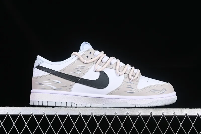 All Categories Nk SB Dunk Series Nk SB Dunk Low Low-top sneakers Nk Dunk Low Retro graffiti Stitched cross black and white gray SB strap low-top casual sneakers DV0831-101